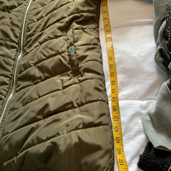 Green Long Fall Winter Puffer Jacket Quilted size 14 - Picture 14 of 16